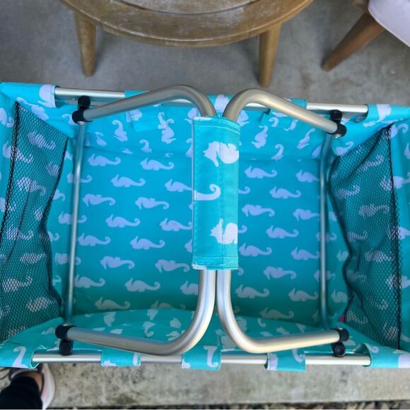 Collapsible basket 🐠 excellent condition 🐠seahorses - Picture 4 of 7